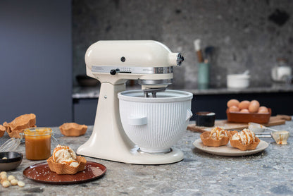 KitchenAid 4,8 L 5KSM175 Artisan Küchenmaschine Meatlover mit Ganzmetall- Fleischwolf